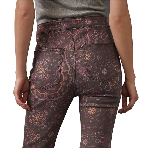 NWT Free People Just Float On Printed Flares Chocolate Combo 28 paisley purple - Picture 4 of 10